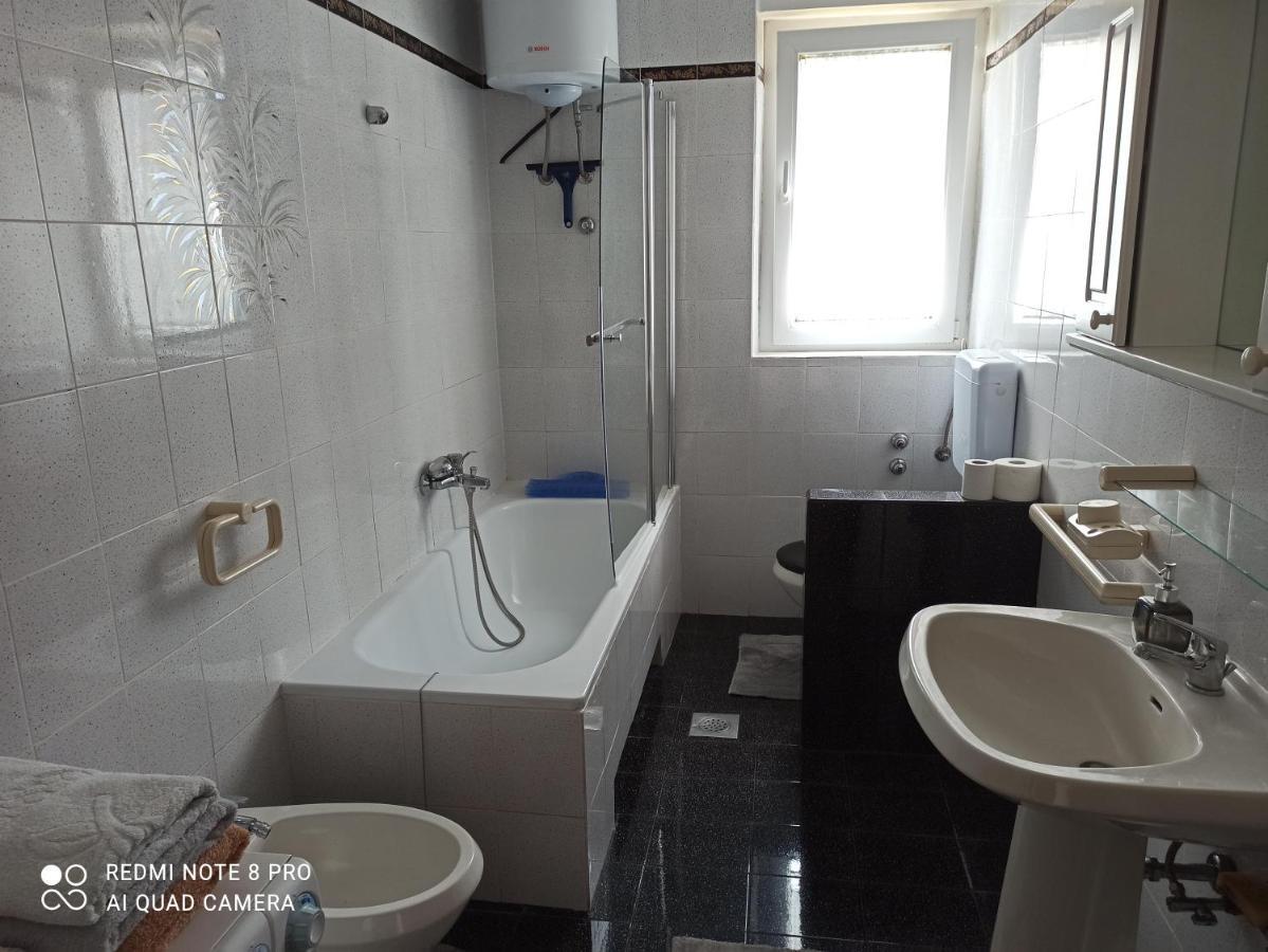 أوماغ Lea Apartment المظهر الخارجي الصورة